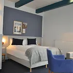 Hohes Haus Hotell 3*