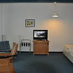 Hohes Haus 3*