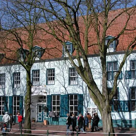 Hohes Haus Hotel 3*